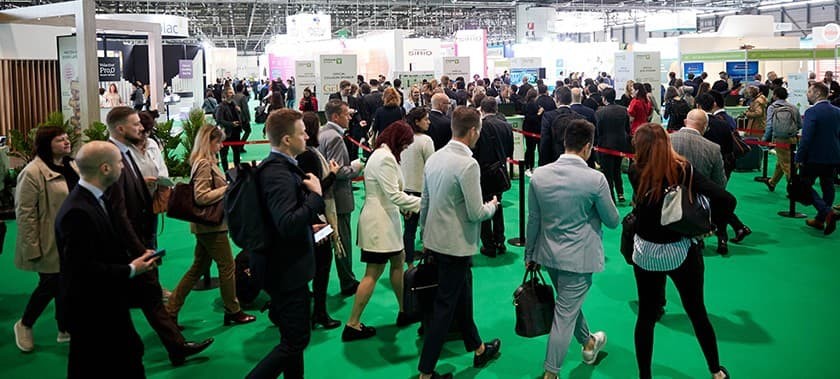 Registration line at vitafoods europe